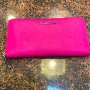 EUC large Michael Kors pink wallet